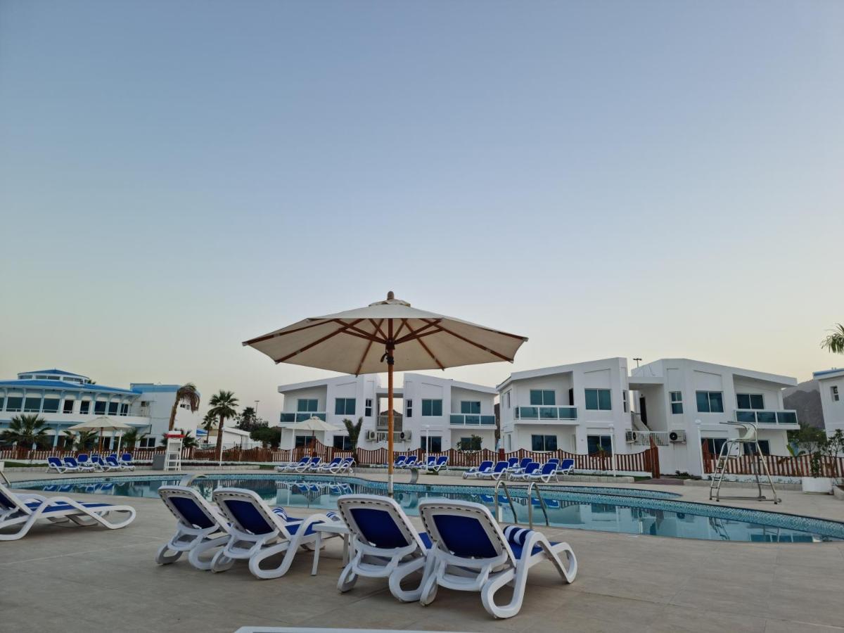 Holiday Beach Resort دبا المظهر الخارجي الصورة
