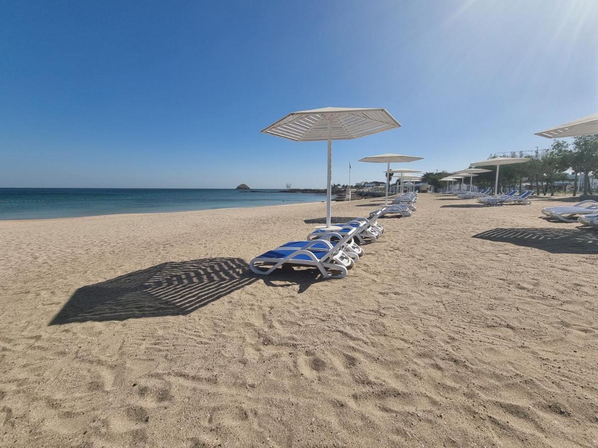 Holiday Beach Resort دبا المظهر الخارجي الصورة
