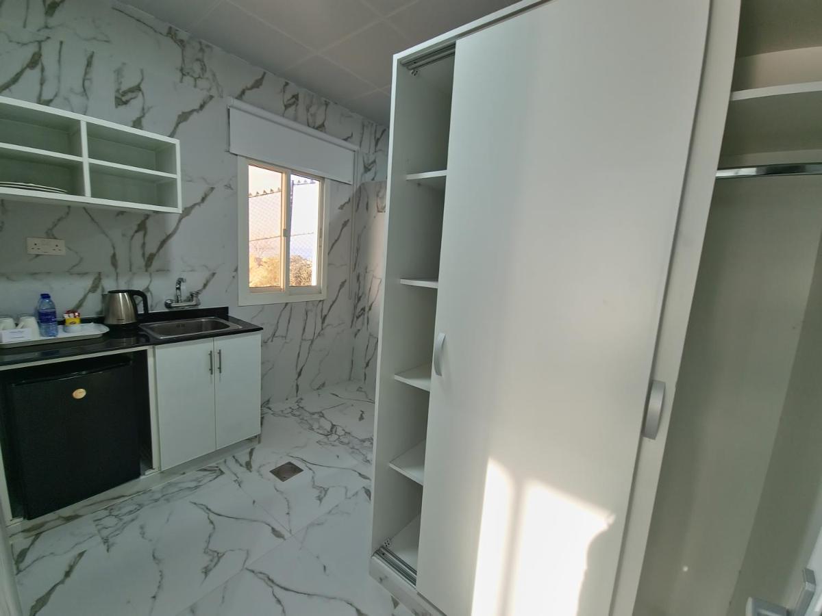 Holiday Beach Resort دبا المظهر الخارجي الصورة